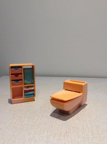 Vintage Barbie Toilet en kastje beschikbaar voor biedingen