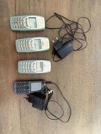 nokia 3310 en 3410, Telecommunicatie, Mobiele telefoons | Nokia, Ophalen, Gebruikt, Blauw, Fysiek toetsenbord