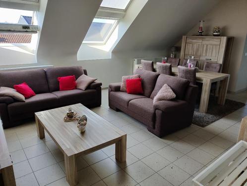 Complete zithoek: 3-zit – 2,5-zit – salontafel – TV-meubel, Huis en Inrichting, Zetels | Complete zithoeken, Zo goed als nieuw