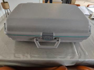 Samsonite reiskoffer  beschikbaar voor biedingen