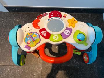 Looprek en interactief speelstation beschikbaar voor biedingen