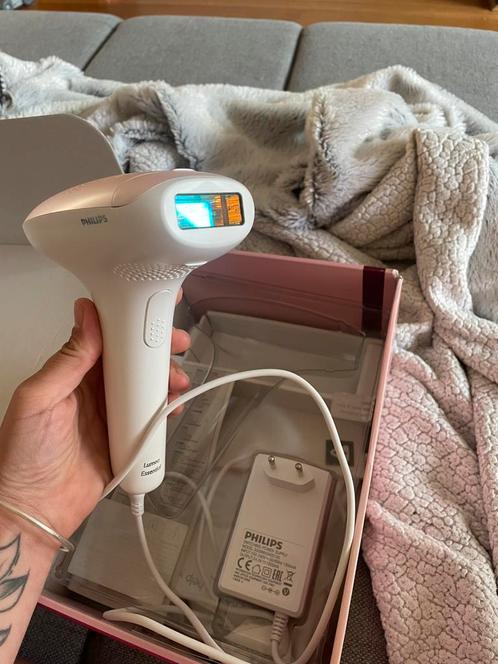 Philips Lumea Essential, Elektronische apparatuur, Persoonlijke Verzorgingsapparatuur, Zo goed als nieuw, Ophalen of Verzenden