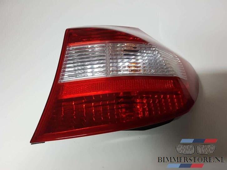 Origineel achterlicht rechts BMW E87 63216924502 6924502, Auto-onderdelen, Verlichting, BMW, Gebruikt, Ophalen of Verzenden