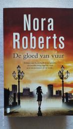 la lueur du feu --  Nora Roberts, Livres, Comme neuf, Enlèvement ou Envoi, Nora Roberts, Amérique