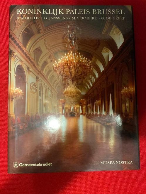 Koninklijk Paleis Brussel, Boeken, Politiek en Maatschappij, Zo goed als nieuw, Politiek en Staatkunde, Ophalen of Verzenden