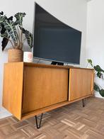 Kast Furnified, Ophalen