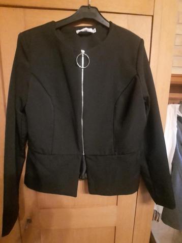 Zwarte blazer L&L maat 42 nieuwstaat beschikbaar voor biedingen