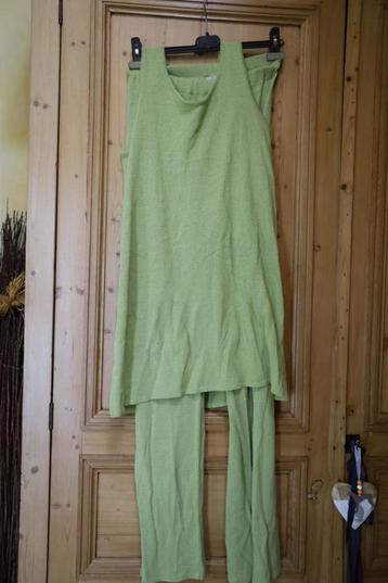 MODE Nieuwe tuniek in mooi groene tricot maat S