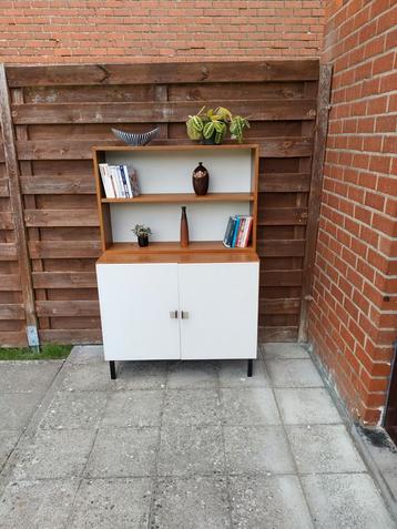 Vintage bibliotheekmeubilair  beschikbaar voor biedingen