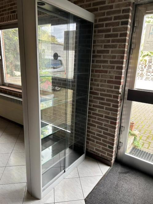 VITRINEKAST, Huis en Inrichting, Kasten | Vitrinekasten, Zo goed als nieuw, 150 tot 200 cm, 50 tot 100 cm, Minder dan 25 cm, Glas