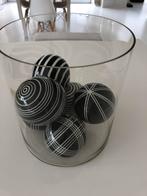 Vase en verre et 6 boules en porcelaine, Comme neuf, Noir, Moins de 50 cm, Poterie ou Porcelaine