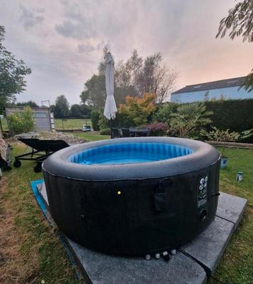 Jacuzzi gonflable mSPA BERGEN 6 personnes (pompe neuve) disponible aux enchères