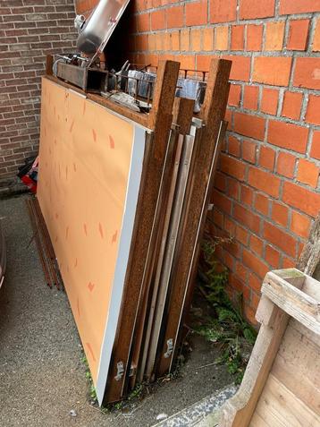 Stalen schuifdeuren (oud ijzer) beschikbaar voor biedingen