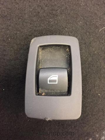 Raamschakelaar BMW E60 E61 oem 9113773 beschikbaar voor biedingen