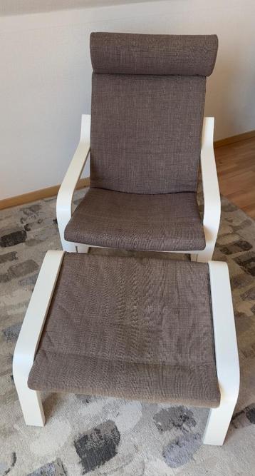 Ikea relaxstoel 'poang' + voetenbank beschikbaar voor biedingen