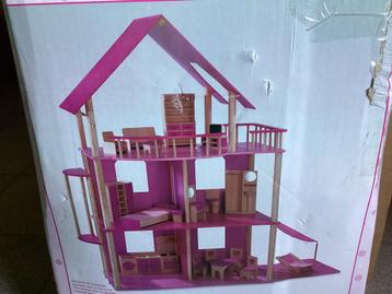 Jouez à Dollhouse. Nouveau, Enlèvement, Neuf