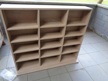 CD-Kast kleur Sonoma Eiken met 15 vakken beschikbaar voor biedingen