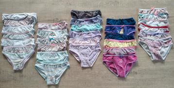 Pakket meisjes ondergoed (29 stuks) beschikbaar voor biedingen