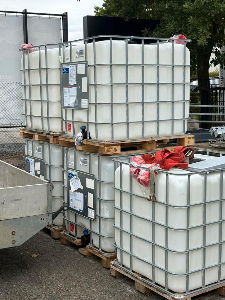 Ibc vaten, Tuin en Terras, Regentonnen, Gebruikt, Kunststof, 150 liter of meer, Met kraantje, Ophalen