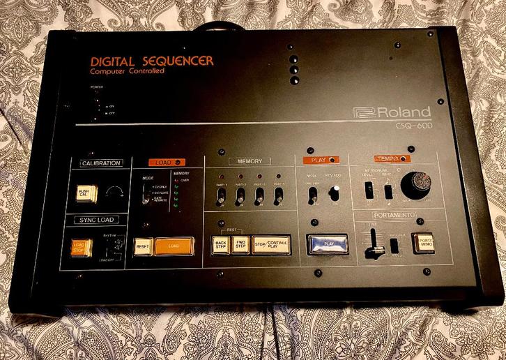 ROLAND - CSQ600, Musique & Instruments, Équipement Midi, Utilisé, Enlèvement ou Envoi