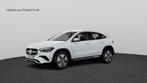 Mercedes-Benz GLA 180 Luxury Line | Distronic | 360° Parkee, Stof, Gebruikt, 136 pk, Wit