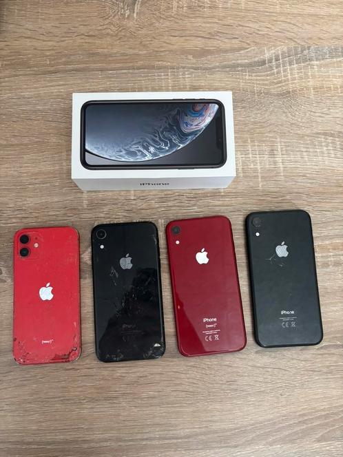 3x iPhone XR, 1 iPhone 12, Telecommunicatie, Mobiele telefoons | Apple iPhone, Gebruikt, iPhone XR, Ophalen