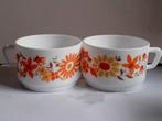 2 grote Arcopal Flore Cups, Huis en Inrichting, Keuken | Servies, Ophalen of Verzenden, Gebruikt, Glas, Kop(pen) en/of Schotel(s)