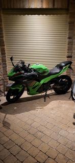 Kawasaki Ninja 500 SE, Motoren, 2 cilinders, 451 cc, Minimaal motorrijbewijs A2, Sportuitlaat