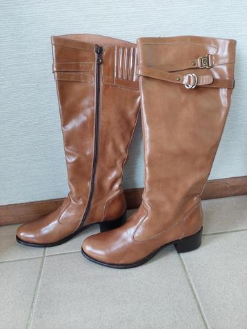 Zeer mooie Nero Giardini laarzen maat 39 beschikbaar voor biedingen