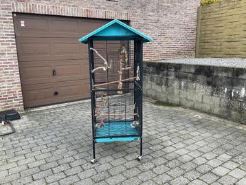 Vogelkooi  beschikbaar voor biedingen