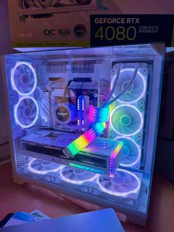 RTX 4080 Super ROG STRIX WHITE OC avec GARANTIE beschikbaar voor biedingen