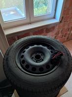 set winderbanden op stalen velgen 215/65 R16 in goede staat, Ophalen, 16 inch, Banden en Velgen, Winterbanden