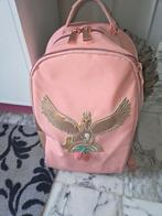 Jeune premier rugzak, Enlèvement