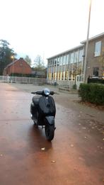 Vespa Lx50 A-Klasse 2-Takt – 8000 km, Fietsen en Brommers, Ophalen, Zo goed als nieuw, Vespa