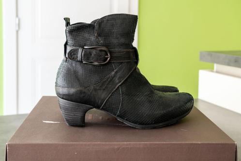 Boots/Bottes courtes, marque Think ! , NOUVEAU, taille 37, Vêtements | Femmes, Chaussures, Neuf, Boots et Botinnes, Noir, Envoi