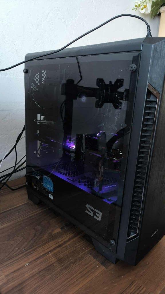 Game pc RX 7900 XT / Ryzen 7 5700X3D, Computers en Software, Desktop Pc's, Gebruikt, 3 tot 4 Ghz, SSD, 32 GB, Met videokaart, Gaming