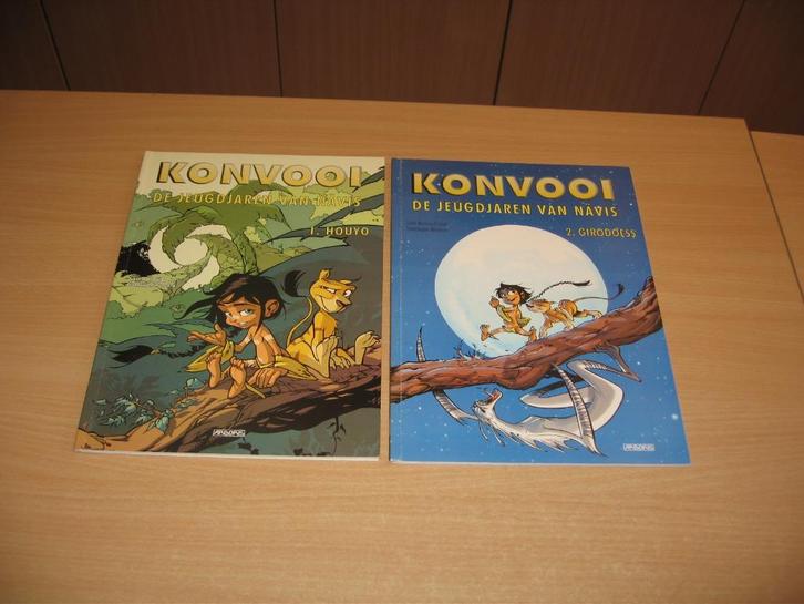 Konvooi - De jeugdjaren van Nâvis : Deel 1 + 2 - Eerste druk, Boeken, Stripverhalen, Zo goed als nieuw, Meerdere stripboeken, Ophalen of Verzenden