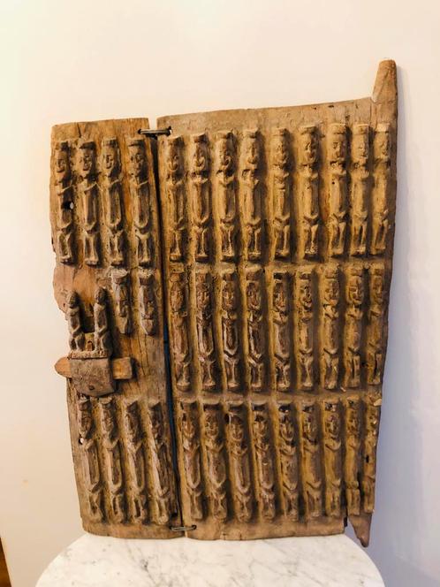 Ancienne porte de grenier Dogon., Antiek en Kunst, Kunst | Niet-Westerse kunst, Ophalen