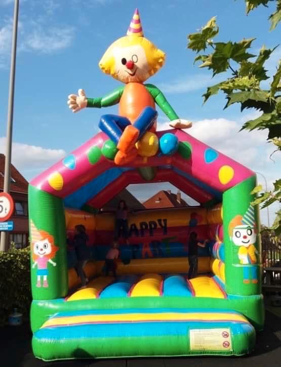 Château gonflable à louer, Hobby & Loisirs créatifs, Articles de fête | Location, Enlèvement