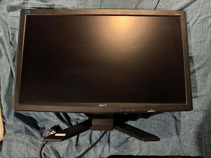 Acer X233H écran PC informatique parfait état, Informatique & Logiciels, Moniteurs, Utilisé, 60 Hz ou moins, VGA, Inclinable, Enlèvement