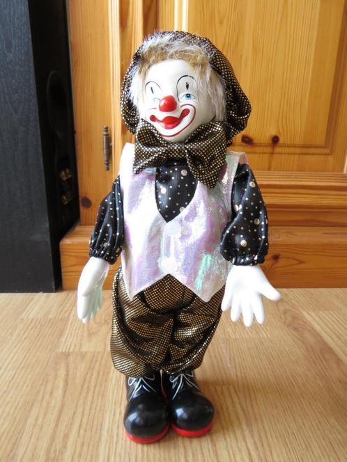 Clown automate musical à clé articulé en porcelaine, Verzamelen, Poppen, Zo goed als nieuw, Pop, Ophalen of Verzenden