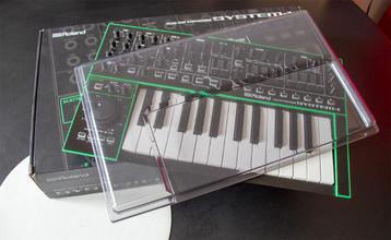 Roland System-1 Synthesizer w/ Decksaver beschikbaar voor biedingen
