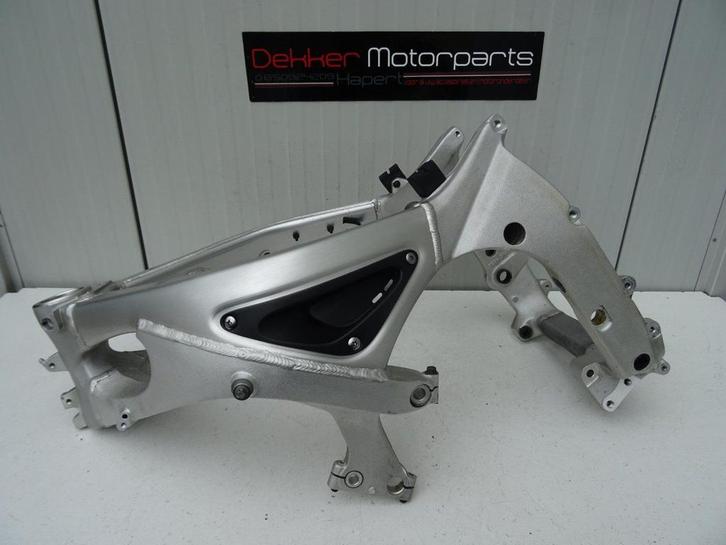 Frame met Compleet Nederlands kenteken Yamaha YZF R6 2002, Motoren, Onderdelen | Yamaha, Ophalen of Verzenden