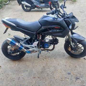 skyteam  50 cc met en ook 125 cc motor, Enlèvement, Utilisé