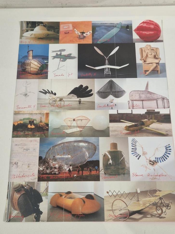 Een affiche plooifolder Panamarenko  2005-2006, Boeken, Catalogussen en Folders, Zo goed als nieuw, Folder, Ophalen of Verzenden
