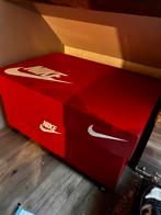 Nike Limited Edition Shoe Box, Maison & Meubles, Armoires | Armoires murales, Moins de 100 cm, 150 à 200 cm, Comme neuf, Enlèvement