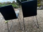 Deux chaises en similicuir noir, Maison & Meubles, Enlèvement, Comme neuf, Noir, Deux
