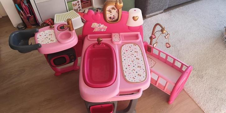 verzorgingstafel voor poppen, Kinderen en Baby's, Speelgoed | Poppen, Gebruikt, Ophalen