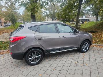 Hyundai Tucson ix35 1700crdi euro 5g km 120 000 année de con disponible aux enchères