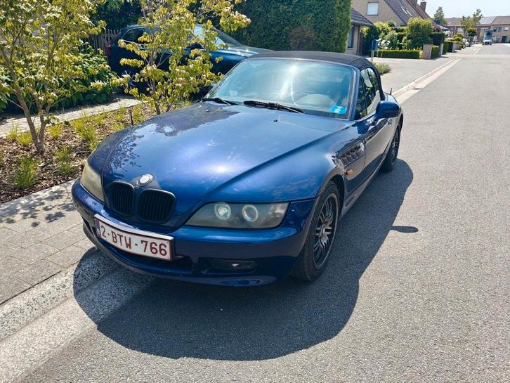 BMW Z3 1998 1.8i Bleu Montréal, Autos, BMW, Particulier, Z3, Airbags, Pack sport, Sièges sport, Essence, Euro 1, Cabriolet, 2 portes